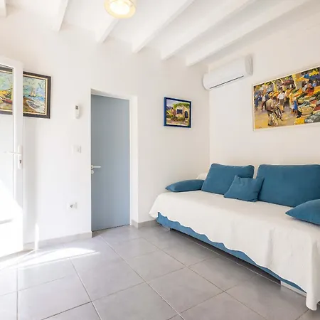 Le Patio De La - Comfortable One-bedroom Flat With Terrace In Сasa de vacaciones *