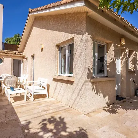 Le Patio De La - Comfortable One-bedroom Flat With Terrace In Valras-Plage
