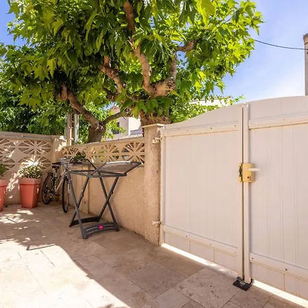 Le Patio De La - Comfortable One-bedroom Flat With Terrace In Σπίτι διακοπών Valras-Plage
